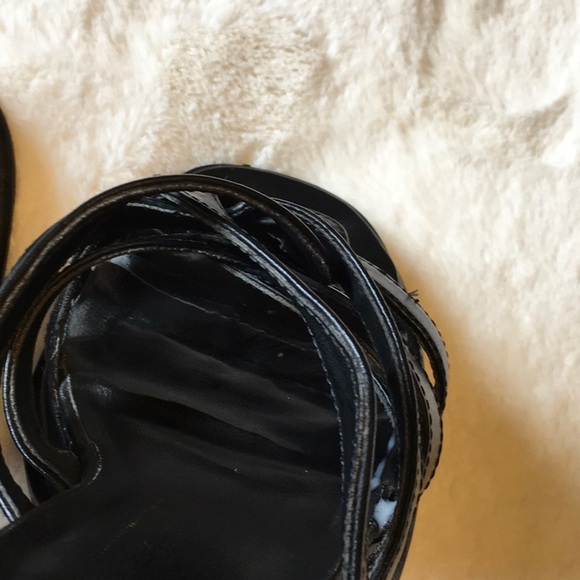 Vintage black platform sandal. - Picture 5 of 6